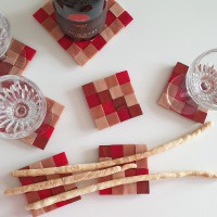 GLASS MOSAIC COASTER SET